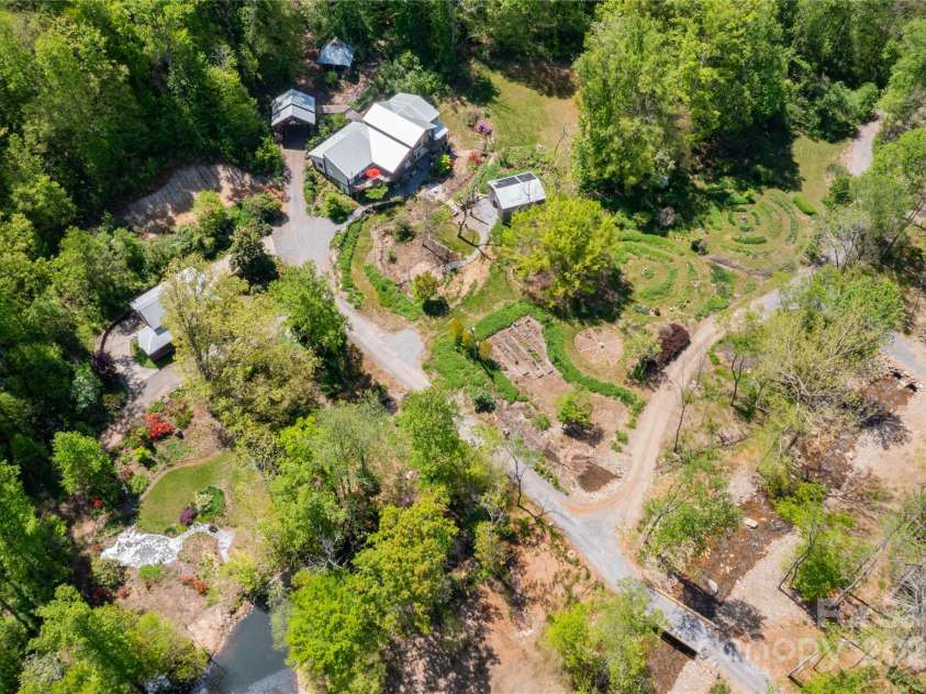 28 & 29 Spruce Chase Lane, Swannanoa, NC 28778.  MLS# CAR4251000, YatesRealty ID 18737. Aerial Image