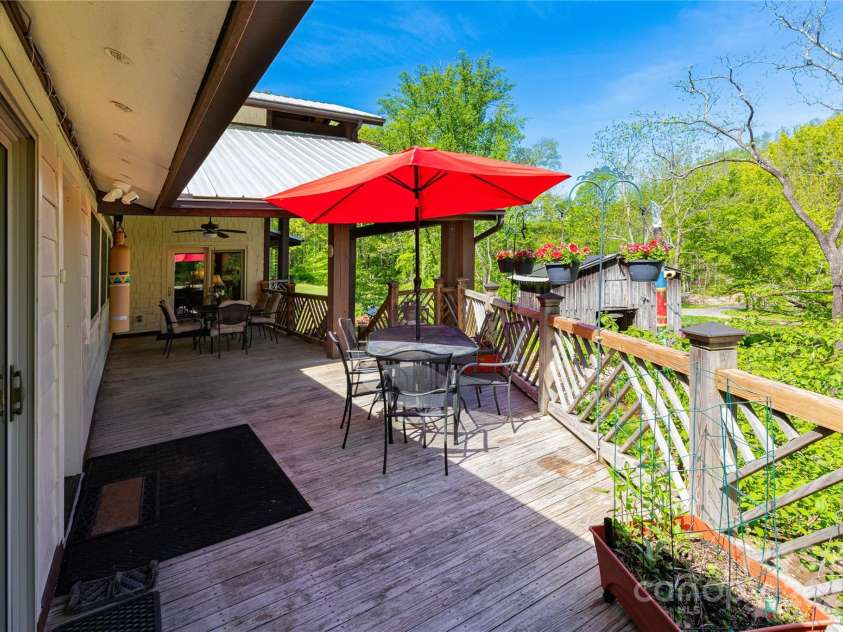 28 & 29 Spruce Chase Lane, Swannanoa, NC 28778.  MLS# CAR4251000, YatesRealty ID 18737. Main Level Deck overlooking Gardens