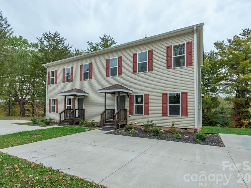 71 and 73 Panorama Drive, Asheville, NC 28806.  MLS# CAR4378085, YatesRealty ID 18737. 