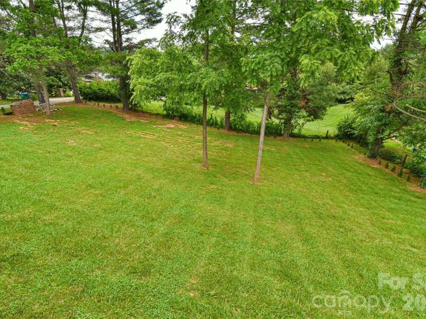 71 and 73 Panorama Drive, Asheville, NC 28806.  MLS# CAR4378085, YatesRealty ID 18737. 
