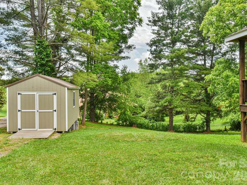 71 and 73 Panorama Drive, Asheville, NC 28806.  MLS# CAR4378085, YatesRealty ID 18737. 