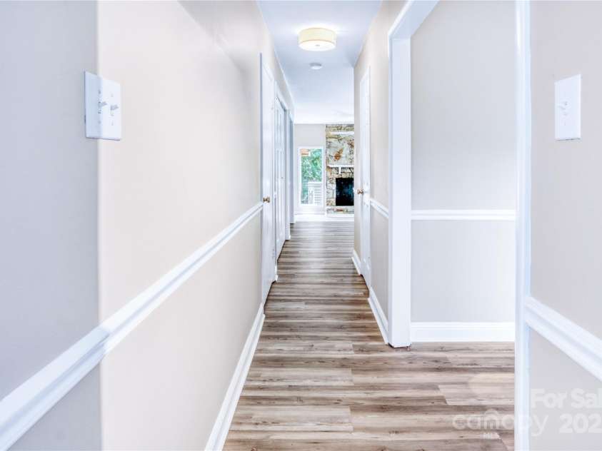 7912 Charter Oak Lane, Charlotte, NC 28226.  MLS# CAR4266708, YatesRealty ID 18738. 