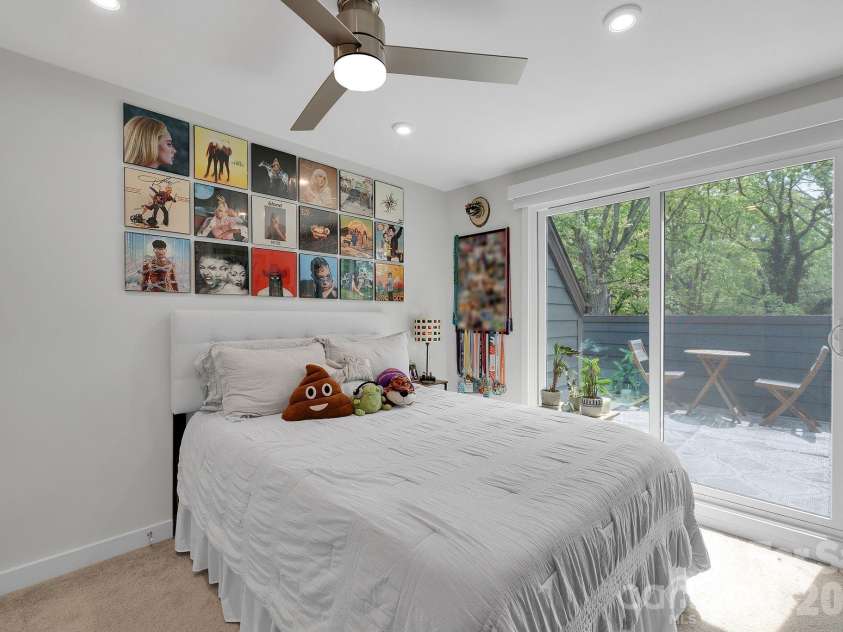 336 Twinflower Lane, Charlotte, NC 28205.  MLS# CAR4367102, YatesRealty ID 18739. Top Floor Bedroom/Flex space.