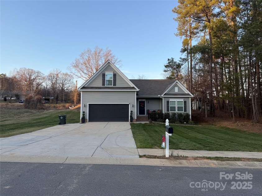 115 Stoney Lane, Cherryville, NC 28021.  MLS# CAR4334267, YatesRealty ID 1874. 