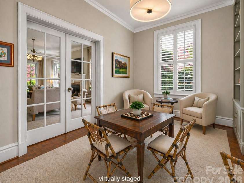 700 Queens Road, Charlotte, NC 28207.  MLS# CAR4366569, YatesRealty ID 18741. 