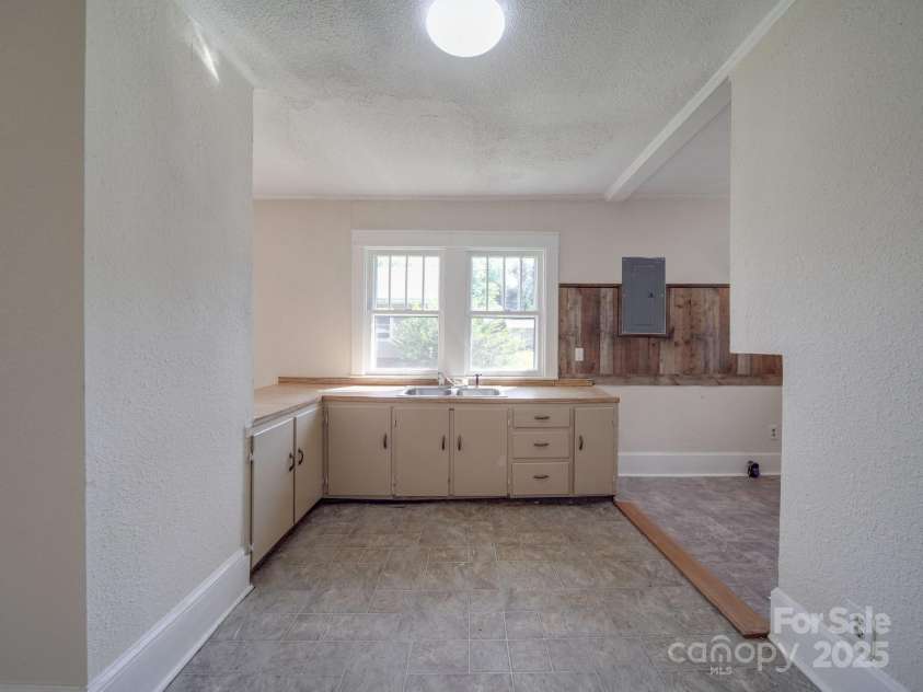 435 Whitley Street, Norwood, NC 28128.  MLS# CAR4263296, YatesRealty ID 18742. 