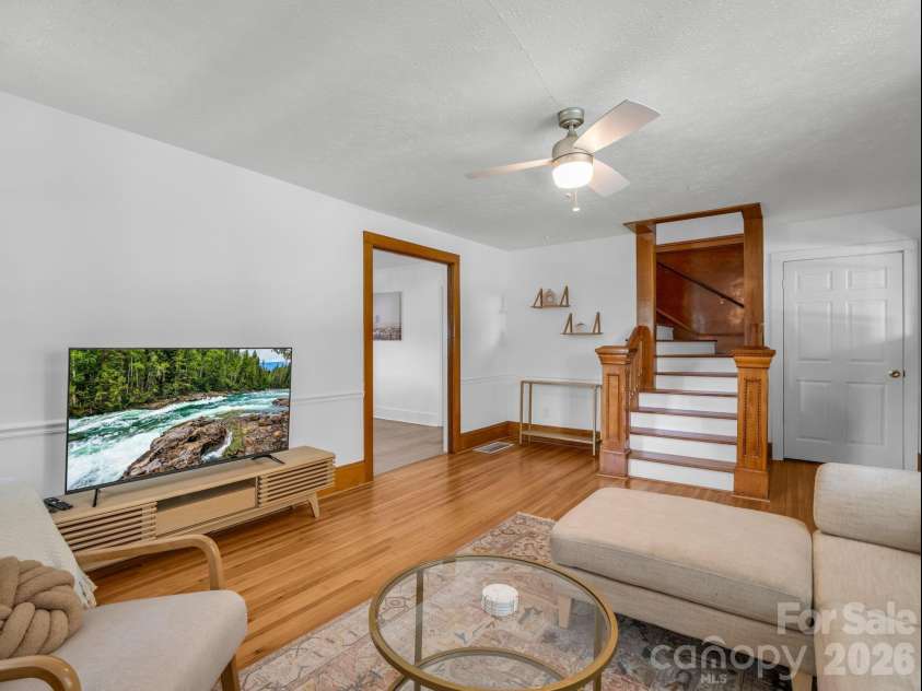 363 Etowah School Road, Hendersonville, NC 28739.  MLS# CAR4409741, YatesRealty ID 18743. 