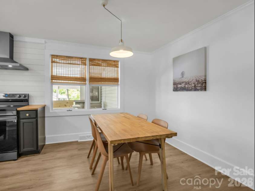 363 Etowah School Road, Hendersonville, NC 28739.  MLS# CAR4409741, YatesRealty ID 18743. 