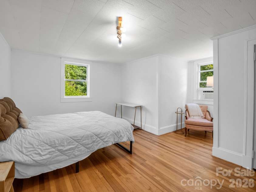 363 Etowah School Road, Hendersonville, NC 28739.  MLS# CAR4409741, YatesRealty ID 18743. 