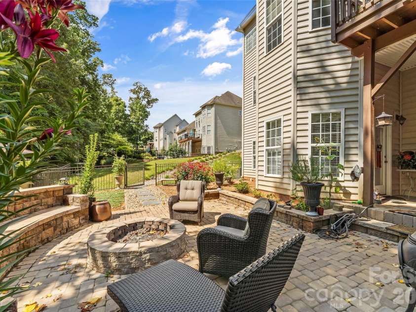 120 Harrison Point Court, Mooresville, NC 28117.  MLS# CAR4370465, YatesRealty ID 18744. 