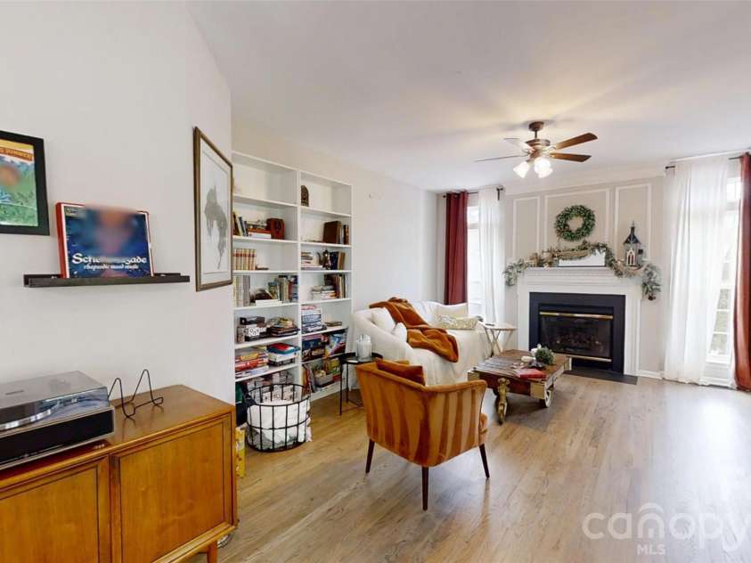 112 Huntly Lane, Mooresville, NC 28115.  MLS# CAR4369281, YatesRealty ID 18745. 