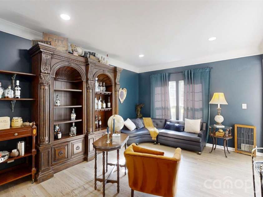 112 Huntly Lane, Mooresville, NC 28115.  MLS# CAR4369281, YatesRealty ID 18745. 