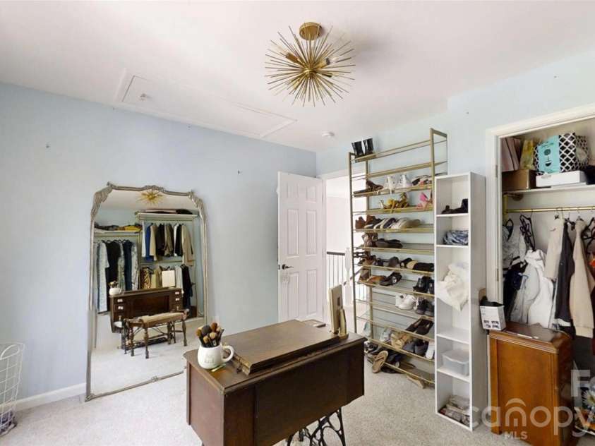 112 Huntly Lane, Mooresville, NC 28115.  MLS# CAR4369281, YatesRealty ID 18745. 
