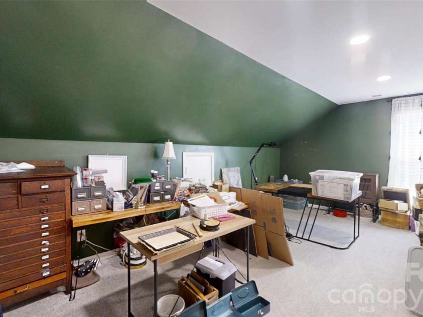 112 Huntly Lane, Mooresville, NC 28115.  MLS# CAR4369281, YatesRealty ID 18745. 