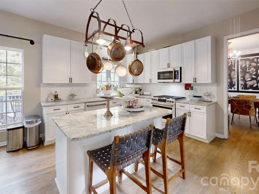 112 Huntly Lane, Mooresville, NC 28115.  MLS# CAR4369281, YatesRealty ID 18745. 