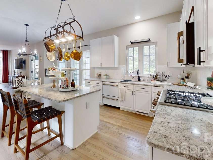 112 Huntly Lane, Mooresville, NC 28115.  MLS# CAR4369281, YatesRealty ID 18745. 