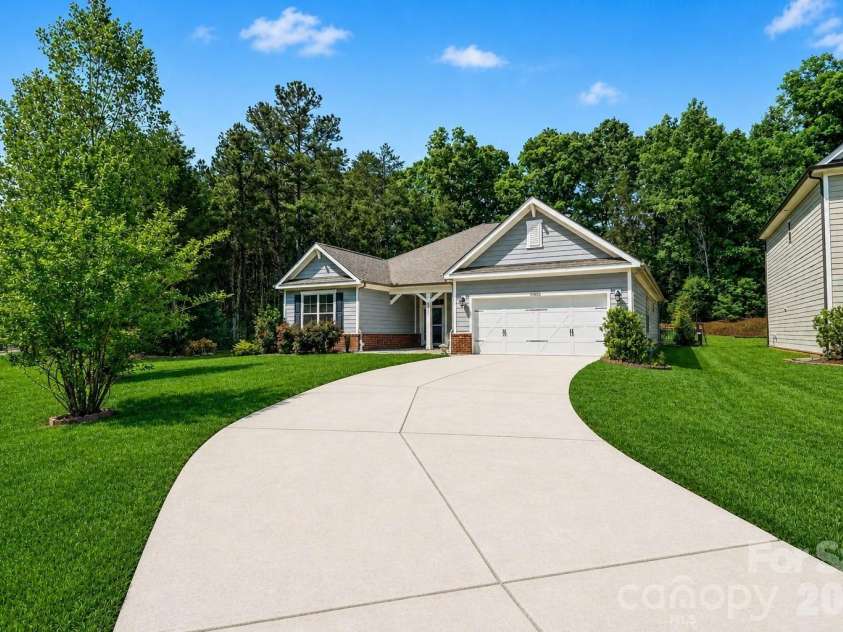 10883 Sparkle Creek Drive, Midland, NC 28107.  MLS# CAR4376568, YatesRealty ID 18746. 
