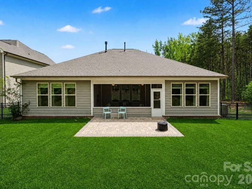 10883 Sparkle Creek Drive, Midland, NC 28107.  MLS# CAR4376568, YatesRealty ID 18746. 