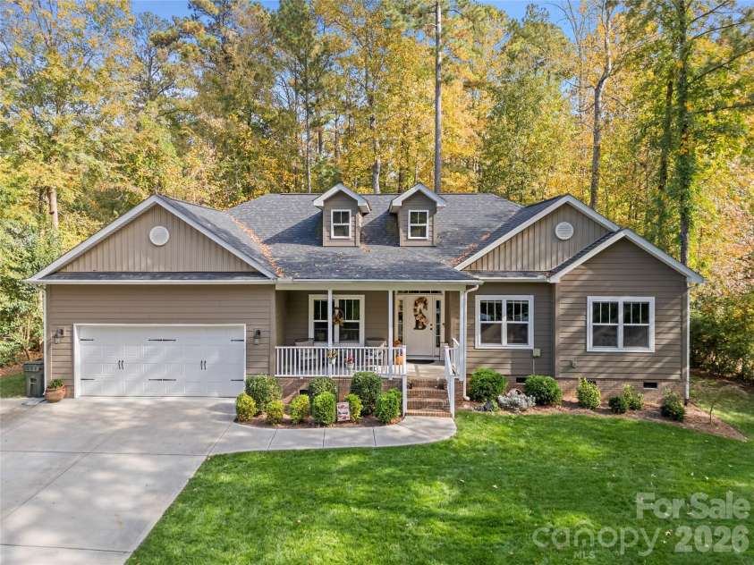 473 Evergreen Road, Clover, SC 29710.  MLS# CAR4372674, YatesRealty ID 18749. 