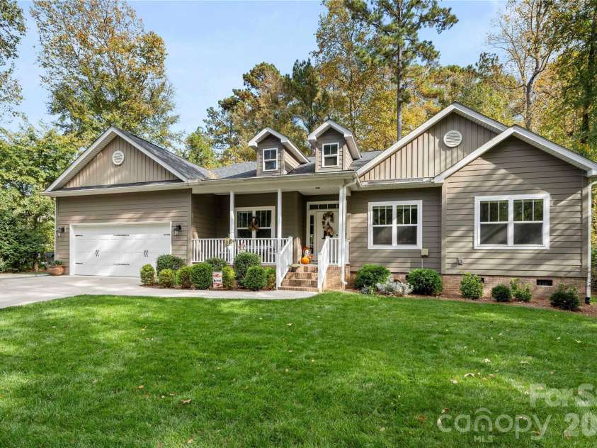 473 Evergreen Road, Clover, SC 29710.  MLS# CAR4372674, YatesRealty ID 18749. 