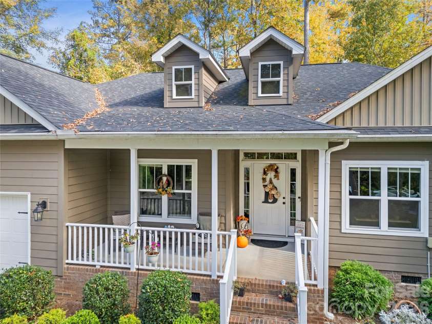 473 Evergreen Road, Clover, SC 29710.  MLS# CAR4372674, YatesRealty ID 18749. 