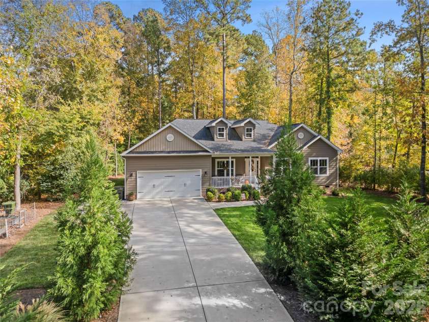 473 Evergreen Road, Clover, SC 29710.  MLS# CAR4372674, YatesRealty ID 18749. 