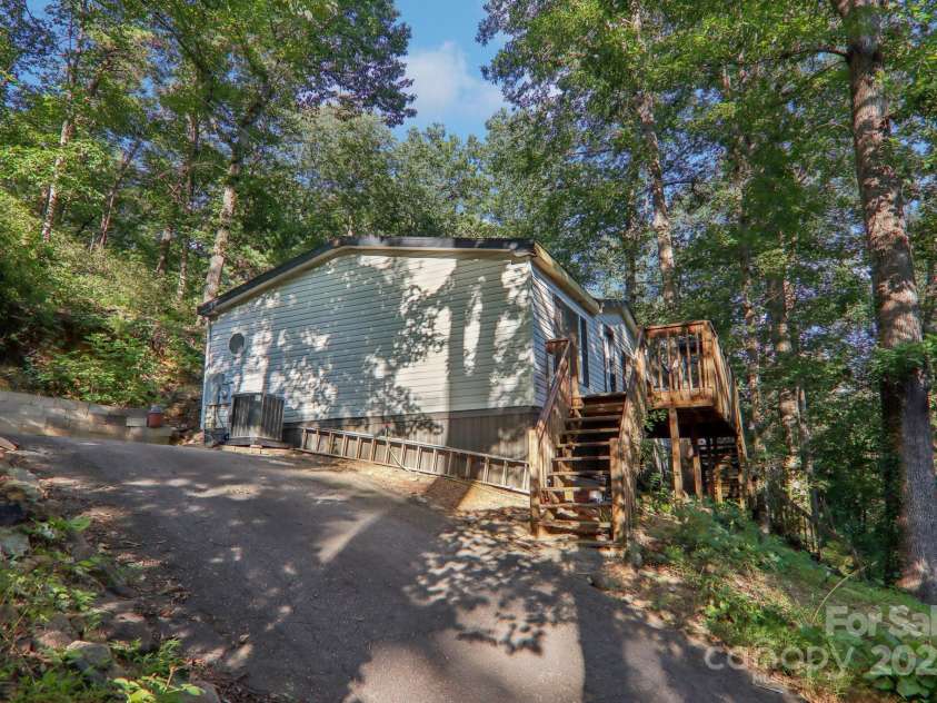 138 Buddy Lane, Chimney Rock, NC 28720.  MLS# CAR4326250, YatesRealty ID 1875. 