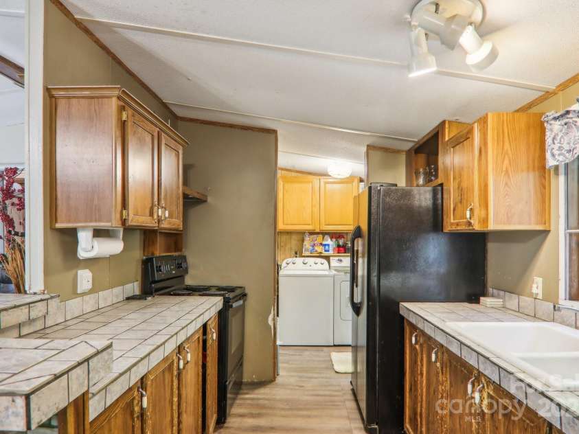 138 Buddy Lane, Chimney Rock, NC 28720.  MLS# CAR4326250, YatesRealty ID 1875. 