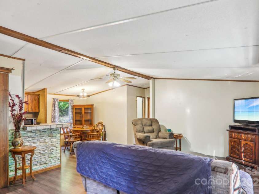 138 Buddy Lane, Chimney Rock, NC 28720.  MLS# CAR4326250, YatesRealty ID 1875. 