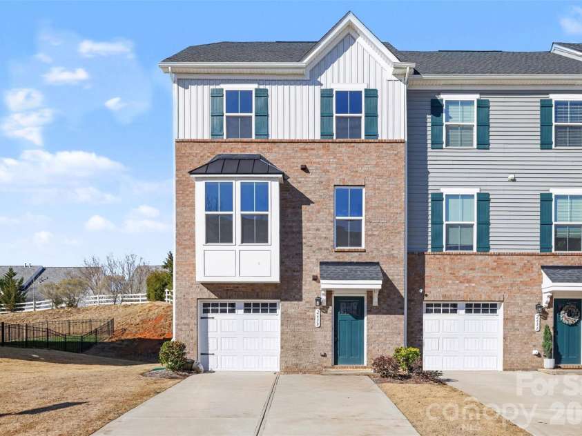2638 Grantham Place Drive, Fort Mill, SC 29715.  MLS# CAR4346930, YatesRealty ID 1875. 