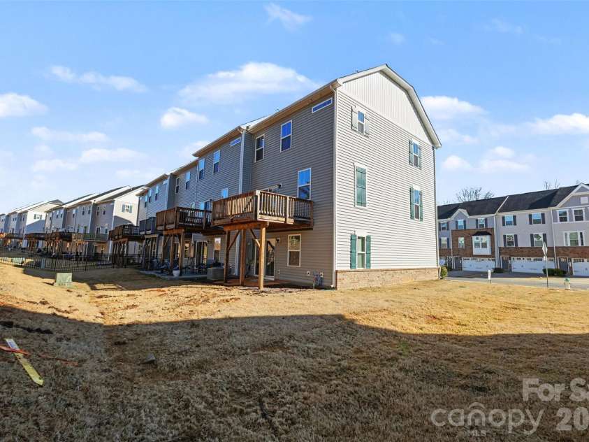 2638 Grantham Place Drive, Fort Mill, SC 29715.  MLS# CAR4346930, YatesRealty ID 1875. 