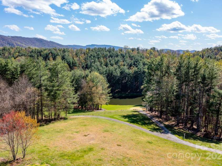 522 Buckeye Ridge Run, Sparta, NC 28675.  MLS# CAR4248814, YatesRealty ID 18750. 