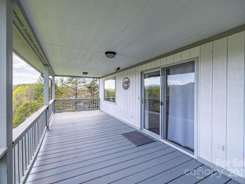 522 Buckeye Ridge Run, Sparta, NC 28675.  MLS# CAR4248814, YatesRealty ID 18750. 