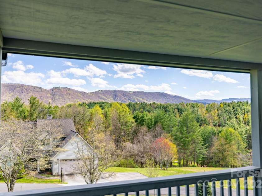 522 Buckeye Ridge Run, Sparta, NC 28675.  MLS# CAR4248814, YatesRealty ID 18750. 