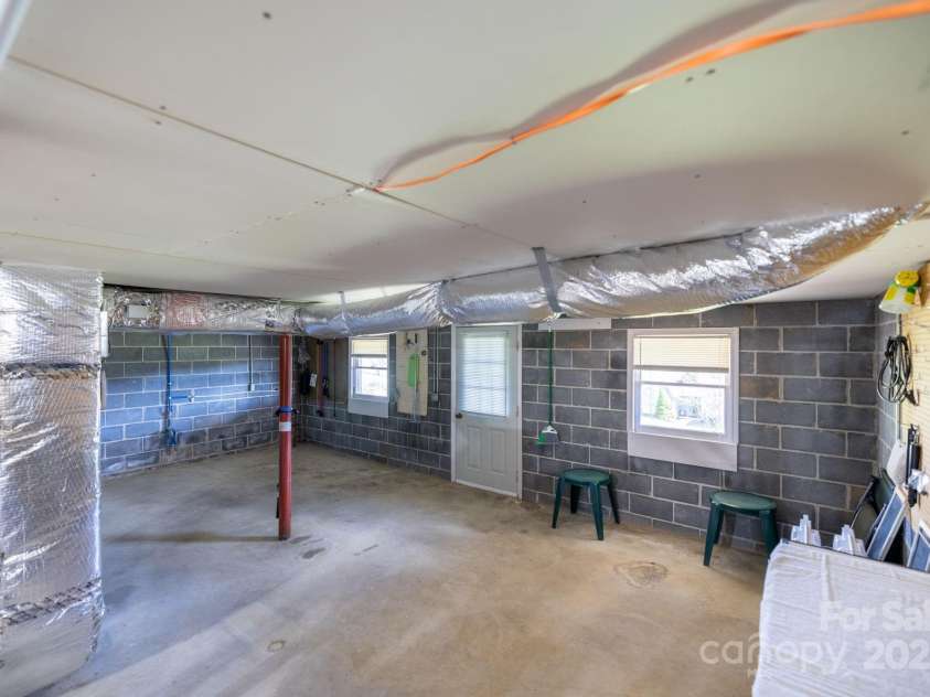 522 Buckeye Ridge Run, Sparta, NC 28675.  MLS# CAR4248814, YatesRealty ID 18750. 