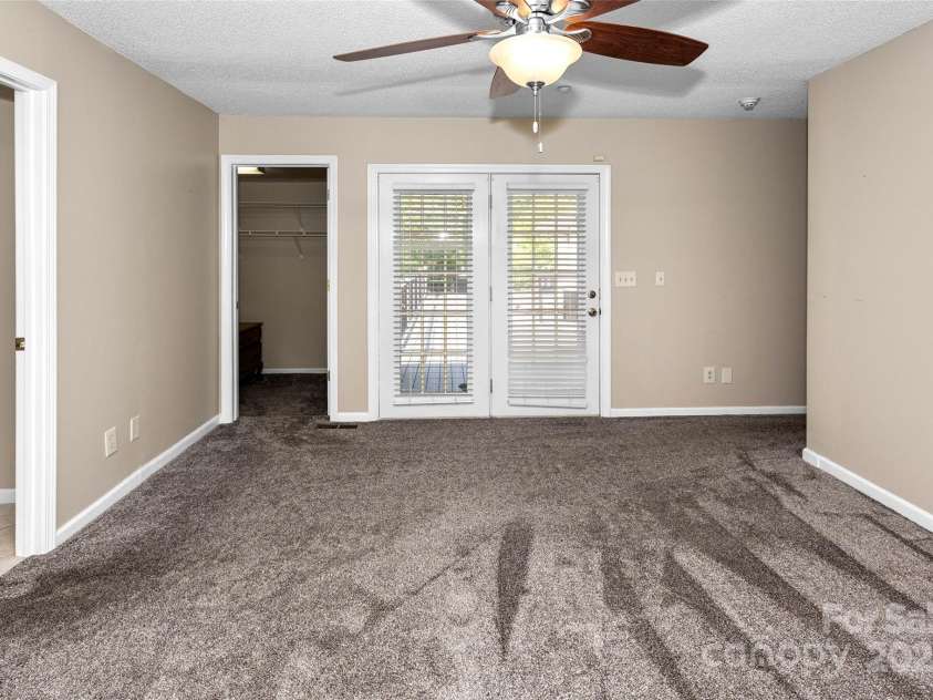 159 Amble Lane, Fletcher, NC 28732.  MLS# CAR4248015, YatesRealty ID 18753. 