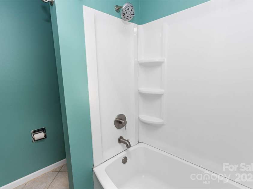 159 Amble Lane, Fletcher, NC 28732.  MLS# CAR4248015, YatesRealty ID 18753. 