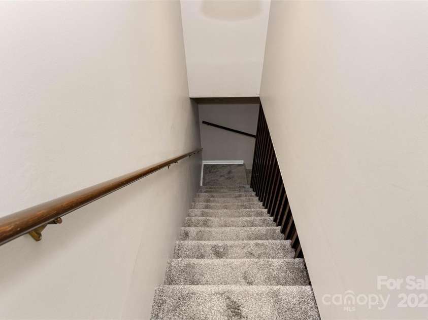 159 Amble Lane, Fletcher, NC 28732.  MLS# CAR4248015, YatesRealty ID 18753. 