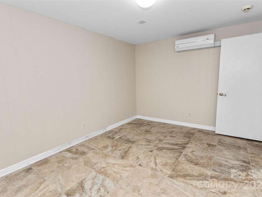 159 Amble Lane, Fletcher, NC 28732.  MLS# CAR4248015, YatesRealty ID 18753. 