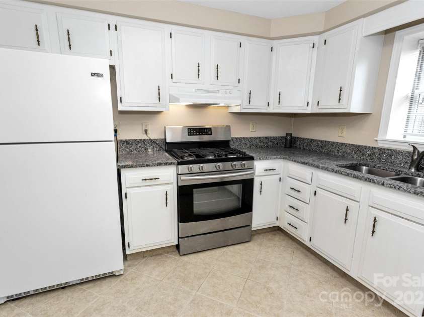 159 Amble Lane, Fletcher, NC 28732.  MLS# CAR4248015, YatesRealty ID 18753. 