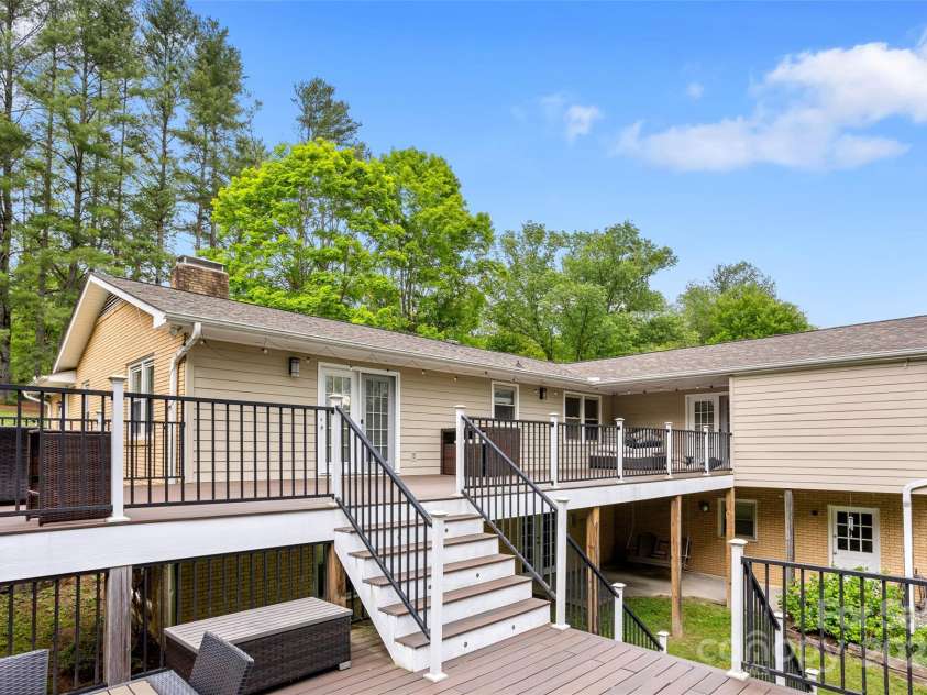 159 Amble Lane, Fletcher, NC 28732.  MLS# CAR4248015, YatesRealty ID 18753. 