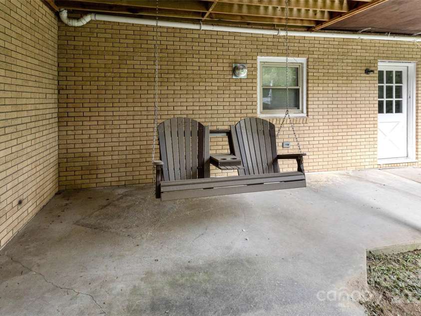 159 Amble Lane, Fletcher, NC 28732.  MLS# CAR4248015, YatesRealty ID 18753. 