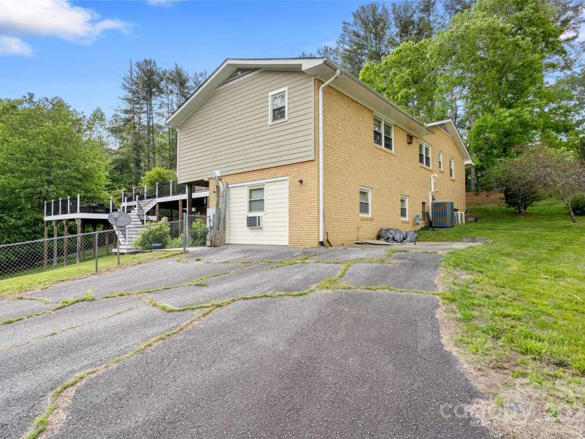 159 Amble Lane, Fletcher, NC 28732.  MLS# CAR4248015, YatesRealty ID 18753. 