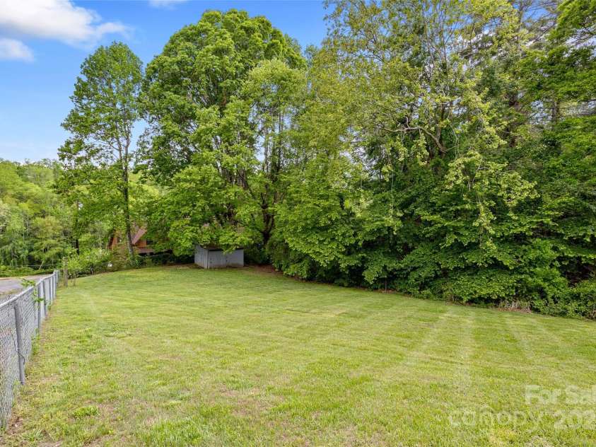 159 Amble Lane, Fletcher, NC 28732.  MLS# CAR4248015, YatesRealty ID 18753. 