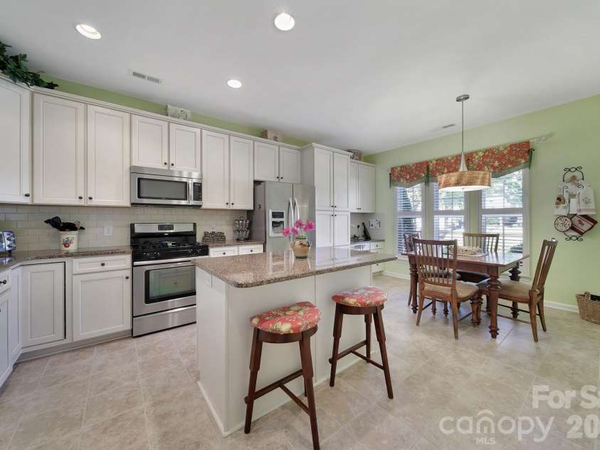 3021 Voyageurs Way, Fort Mill, SC 29707.  MLS# CAR4375079, YatesRealty ID 18753. 