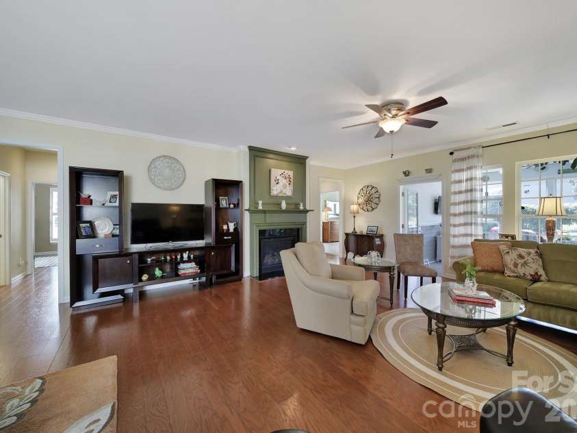 3021 Voyageurs Way, Fort Mill, SC 29707.  MLS# CAR4375079, YatesRealty ID 18753. 