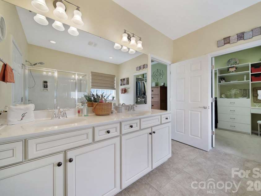 3021 Voyageurs Way, Fort Mill, SC 29707.  MLS# CAR4375079, YatesRealty ID 18753. 