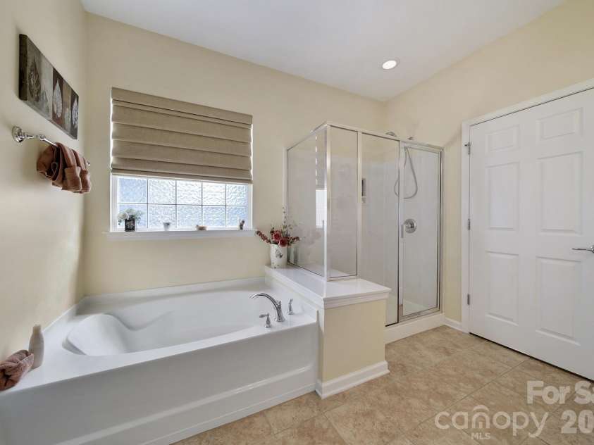 3021 Voyageurs Way, Fort Mill, SC 29707.  MLS# CAR4375079, YatesRealty ID 18753. 