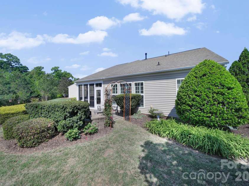 3021 Voyageurs Way, Fort Mill, SC 29707.  MLS# CAR4375079, YatesRealty ID 18753. 