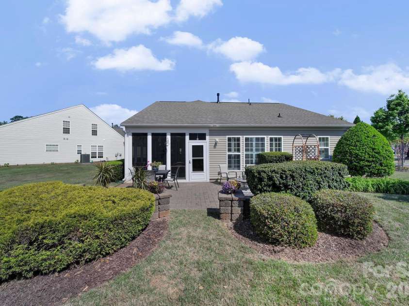 3021 Voyageurs Way, Fort Mill, SC 29707.  MLS# CAR4375079, YatesRealty ID 18753. 